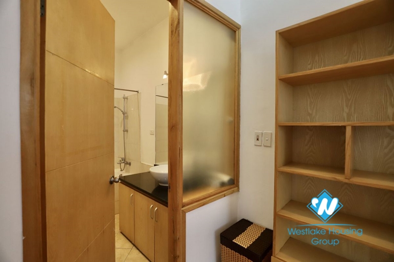 Quiet apartment for rent in Linh Lang st, Ba Dinh area.